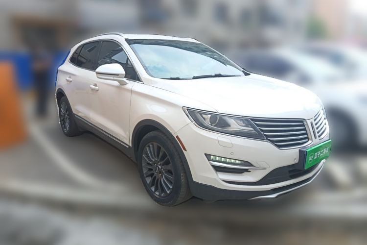 Used Lincoln MKC 2014 2.0T Four-Wheel Drive Luxury Edition Front Right 45 Deg