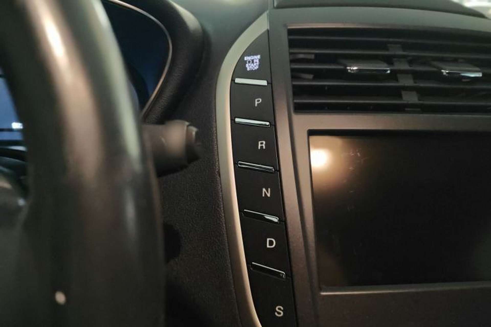 Used Lincoln MKC 2014 2.0T Two-Wheel Drive Deluxe Edition Gear Lever