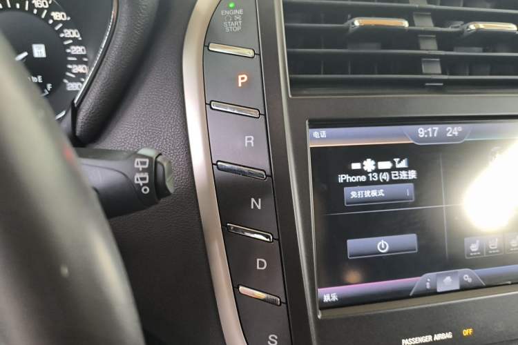 Used Lincoln MKC 2014 2.0T Four-Wheel Drive Luxury Edition Gear Lever