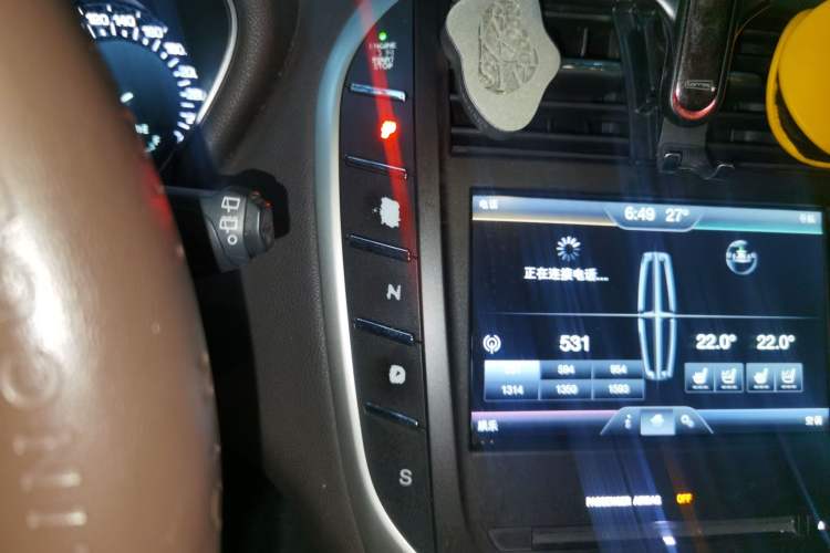 Used Lincoln MKC 2014 2.0T Two-Wheel-Drive Luxury Edition Gear Lever
