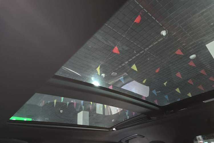 Used Lincoln MKC 2014 2.0T Two-Wheel-Drive Luxury Edition Headliner