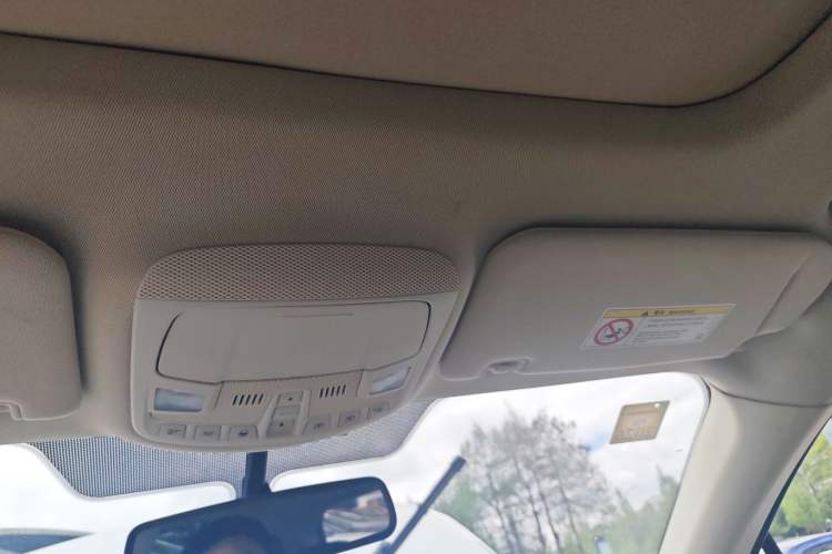 Used Lincoln MKC 2014 2.0T Two-Wheel-Drive Luxury Edition Headliner