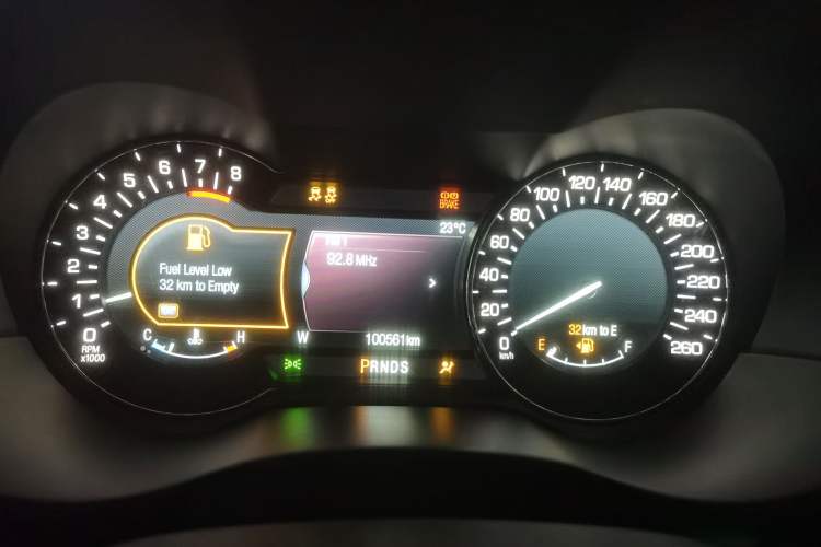 Used Lincoln MKC 2014 2.0T Two-Wheel Drive Deluxe Edition Instrument Cluster