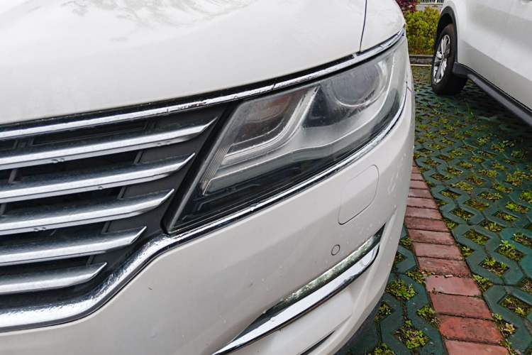 Used Lincoln MKC 2014 2.0T Four-Wheel Drive Luxury Edition Left Front Headlight