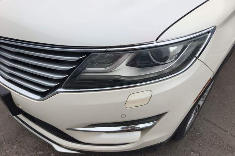 Used Lincoln MKC 2014 2.0T Four-Wheel Drive Luxury Edition Left Front Headlight