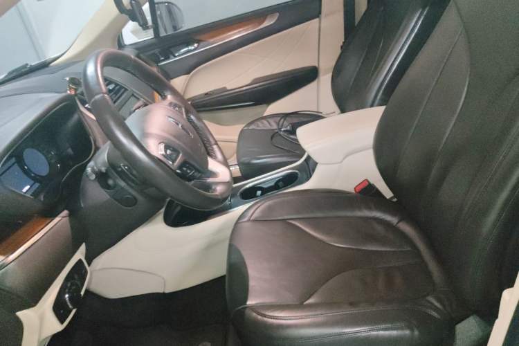 Used Lincoln MKC 2014 2.0T Four-Wheel Drive Prestige Edition Left Front Seat