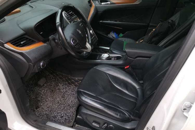 Used Lincoln MKC 2014 2.0T Two-Wheel-Drive Luxury Edition Left Front Seat