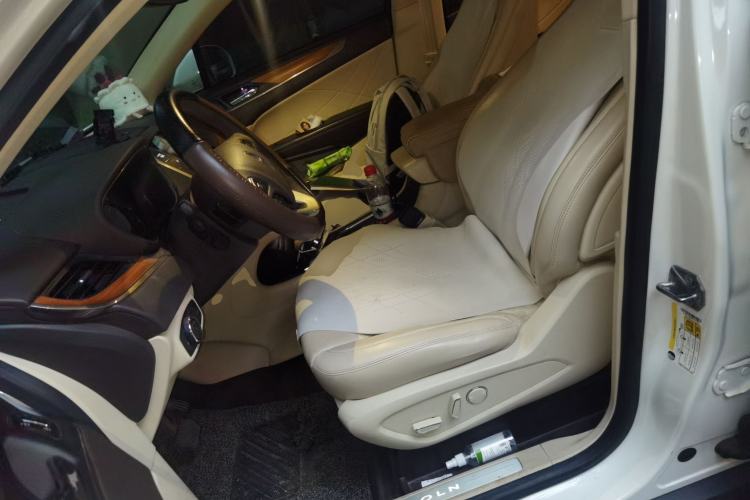 Used Lincoln MKC 2014 2.0T Two-Wheel-Drive Luxury Edition Left Front Seat