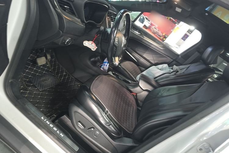 Used Lincoln MKC 2014 2.0T Two-Wheel-Drive Luxury Edition Left Front Seat