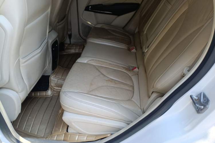 Used Lincoln MKC 2014 2.0T Four-Wheel Drive Luxury Edition Left Rear Seat