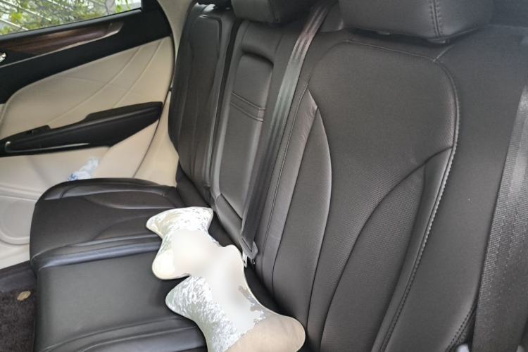 Used Lincoln MKC 2014 2.0T Four-Wheel Drive Luxury Edition Left Rear Seat
