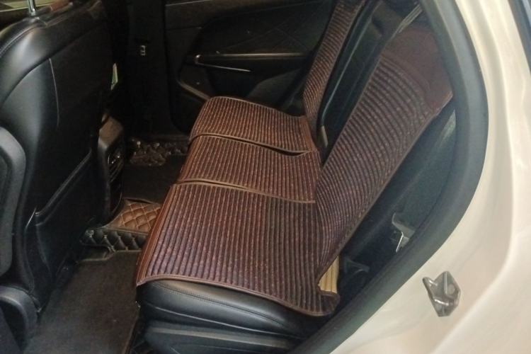Used Lincoln MKC 2014 2.0T Two-Wheel Drive Deluxe Edition Left Rear Seat