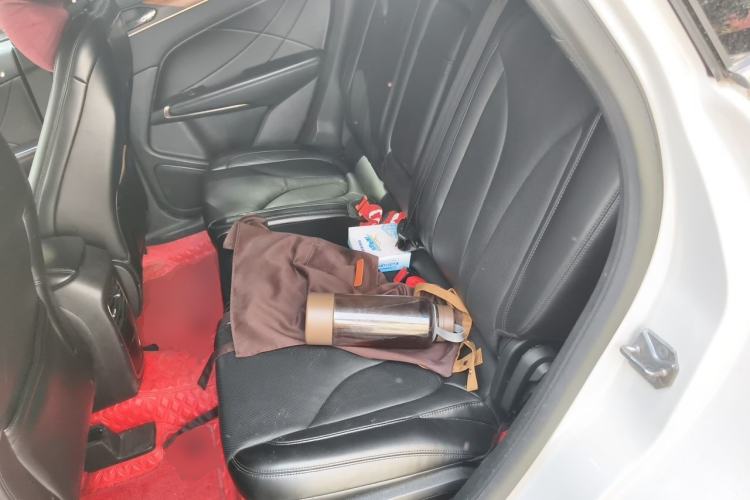 Used Lincoln MKC 2014 2.0T Two-Wheel-Drive Luxury Edition Left Rear Seat