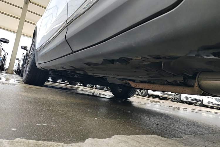 Used Lincoln MKC 2014 2.0T Four-Wheel Drive Luxury Edition Left Side Sill