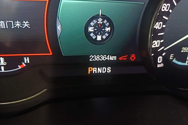 Used Lincoln MKC 2014 2.0T Four-Wheel Drive Luxury Edition Odometer Close Up