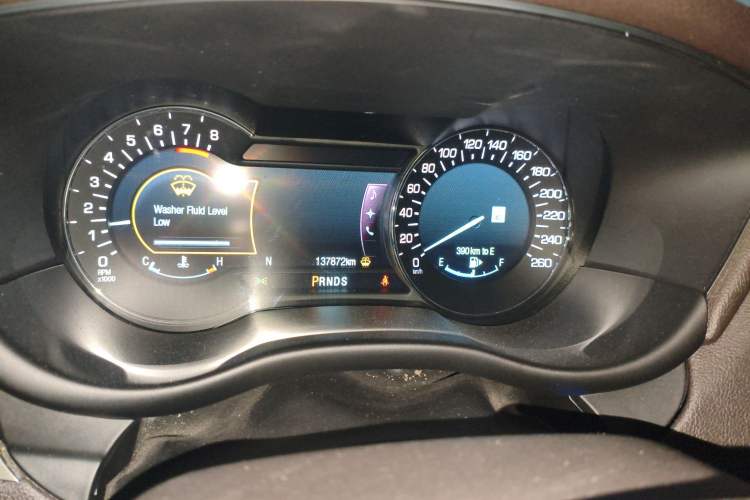 Used Lincoln MKC 2014 2.0T Two-Wheel-Drive Luxury Edition Odometer Close Up