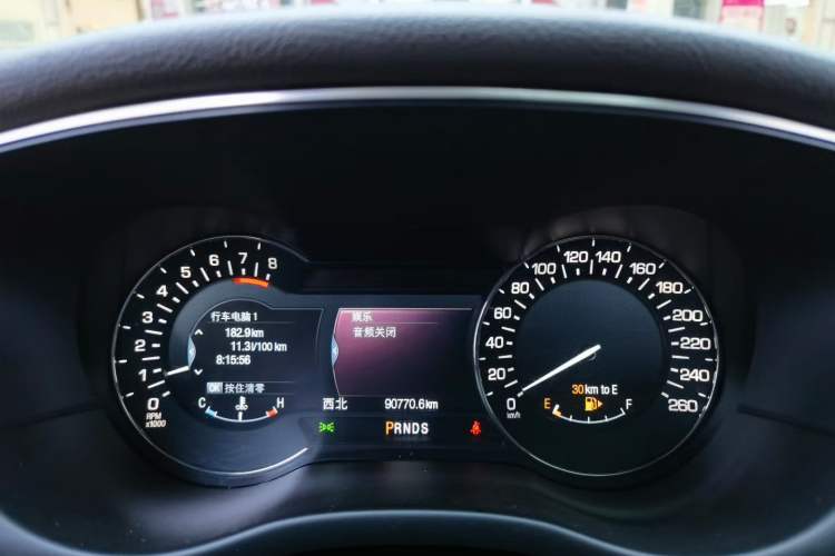 Used Lincoln MKC 2014 2.0T Two-Wheel-Drive Luxury Edition Odometer Close Up