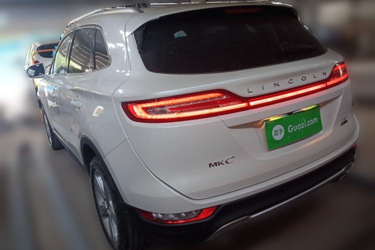 Used Lincoln MKC 2014 2.0T Two-Wheel Drive Deluxe Edition Rear Left 45 Deg