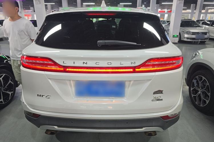 Used Lincoln MKC 2014 2.0T Two-Wheel-Drive Luxury Edition Rear