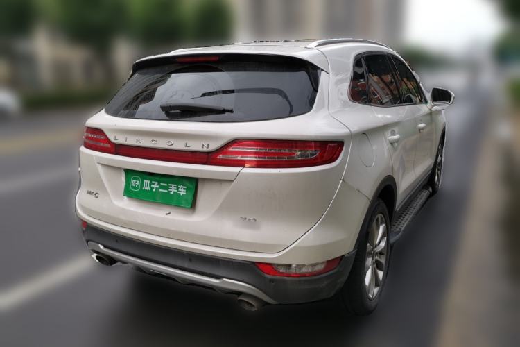 Used Lincoln MKC 2014 2.0T Two-Wheel-Drive Luxury Edition Rear Right 45 Deg