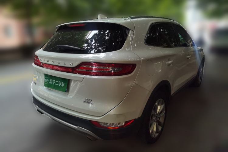 Used Lincoln MKC 2014 2.0T Two-Wheel-Drive Luxury Edition Rear Right 45 Deg