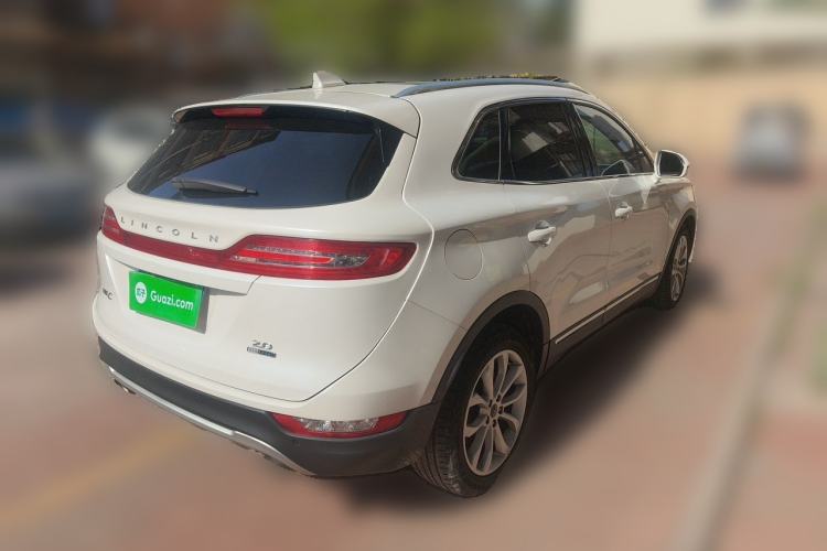 Used Lincoln MKC 2014 2.0T Two-Wheel-Drive Luxury Edition Rear Right 45 Deg