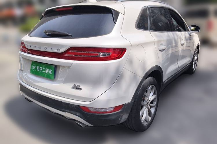Used Lincoln MKC 2014 2.0T Two-Wheel-Drive Luxury Edition Rear Right 45 Deg
