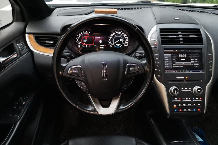 Used Lincoln MKC 2014 2.0T Two-Wheel-Drive Luxury Edition Steering Wheel