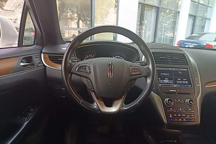 Used Lincoln MKC 2014 2.0T Four-Wheel Drive Luxury Edition Steering Wheel