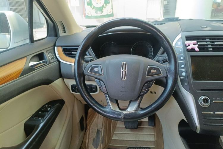 Used Lincoln MKC 2014 2.0T Four-Wheel Drive Luxury Edition Steering Wheel