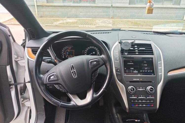 Used Lincoln MKC 2014 2.0T Four-Wheel Drive Prestige Edition Steering Wheel