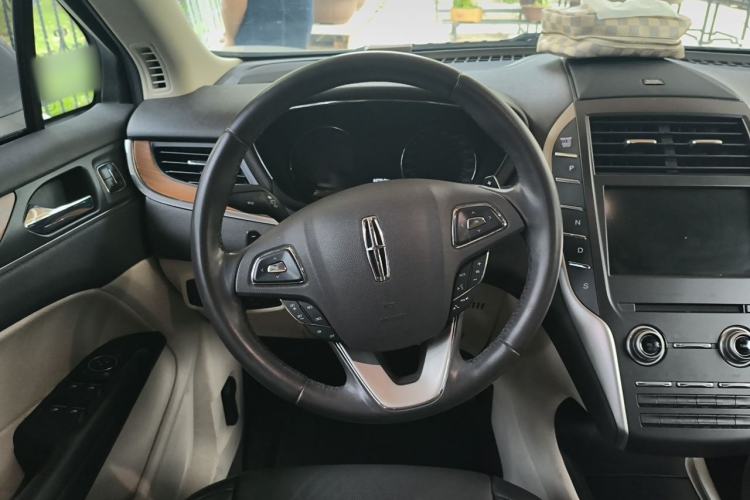 Used Lincoln MKC 2014 2.0T Four-Wheel Drive Luxury Edition Steering Wheel