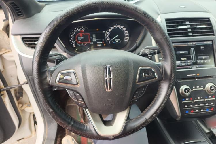 Used Lincoln MKC 2014 2.0T Four-Wheel Drive Luxury Edition Steering Wheel
