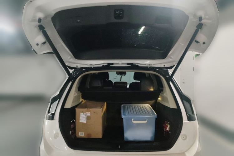 Used Lincoln MKC 2014 2.0T Four-Wheel Drive Prestige Edition Trunk