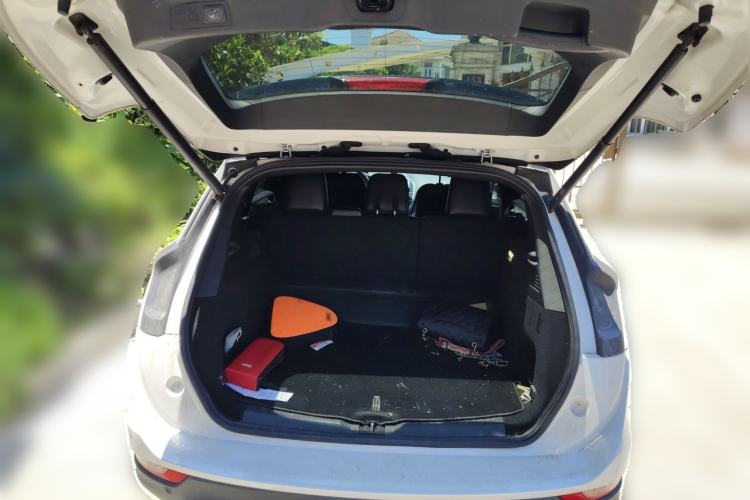 Used Lincoln MKC 2014 2.0T Two-Wheel-Drive Luxury Edition Trunk