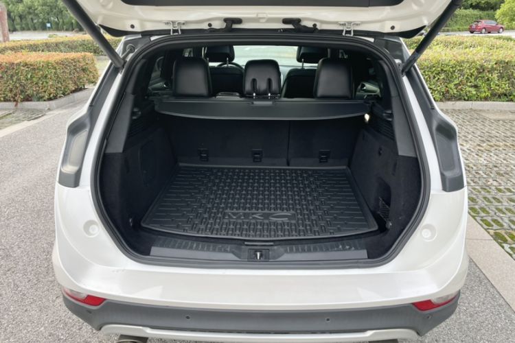 Used Lincoln MKC 2014 2.0T Two-Wheel Drive Deluxe Edition Trunk