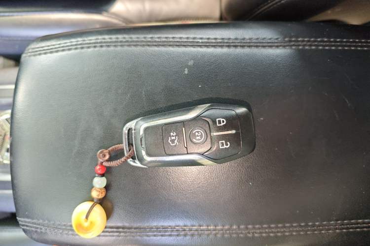 Used Lincoln MKC 2014 2.0T Four-Wheel Drive Luxury Edition Vehicle Key