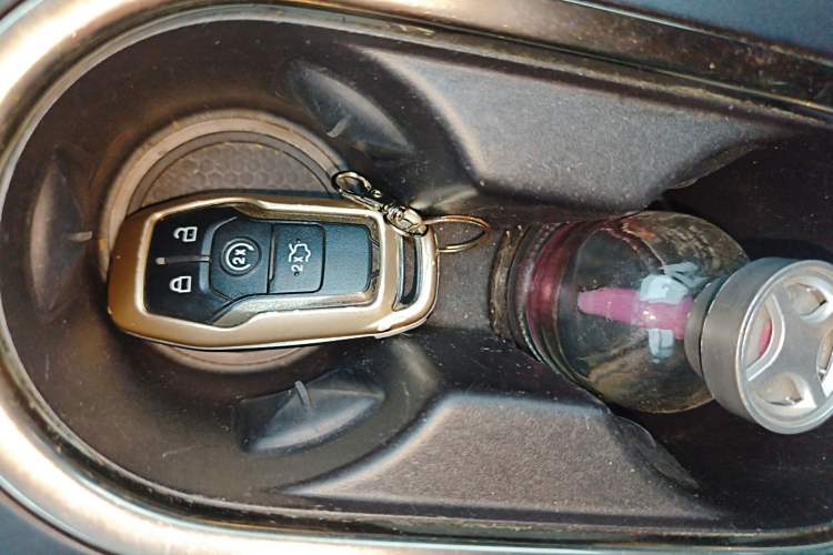 Used Lincoln MKC 2014 2.0T Four-Wheel Drive Luxury Edition Vehicle Key