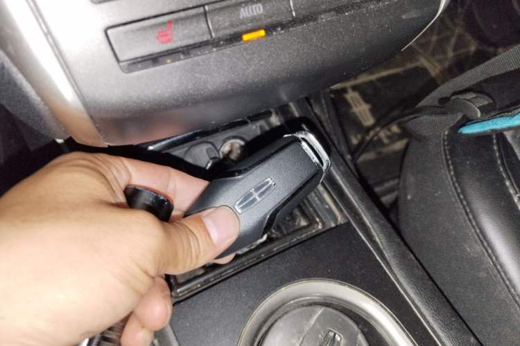 Used Lincoln MKC 2014 2.0T Two-Wheel Drive Deluxe Edition Vehicle Key