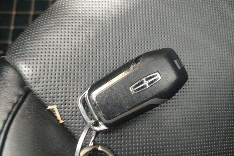 Used Lincoln MKC 2014 2.0T Two-Wheel-Drive Luxury Edition Vehicle Key