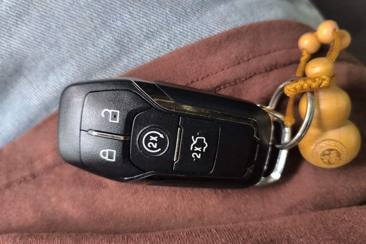 Used Lincoln MKC 2014 2.0T Four-Wheel Drive Luxury Edition Vehicle Key