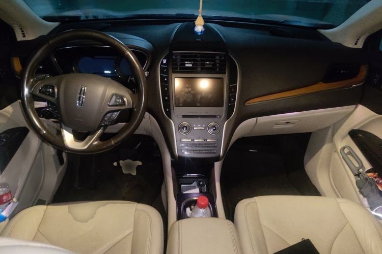 Used Lincoln MKC 2014 2.0T Two-Wheel-Drive Luxury Edition Center Console