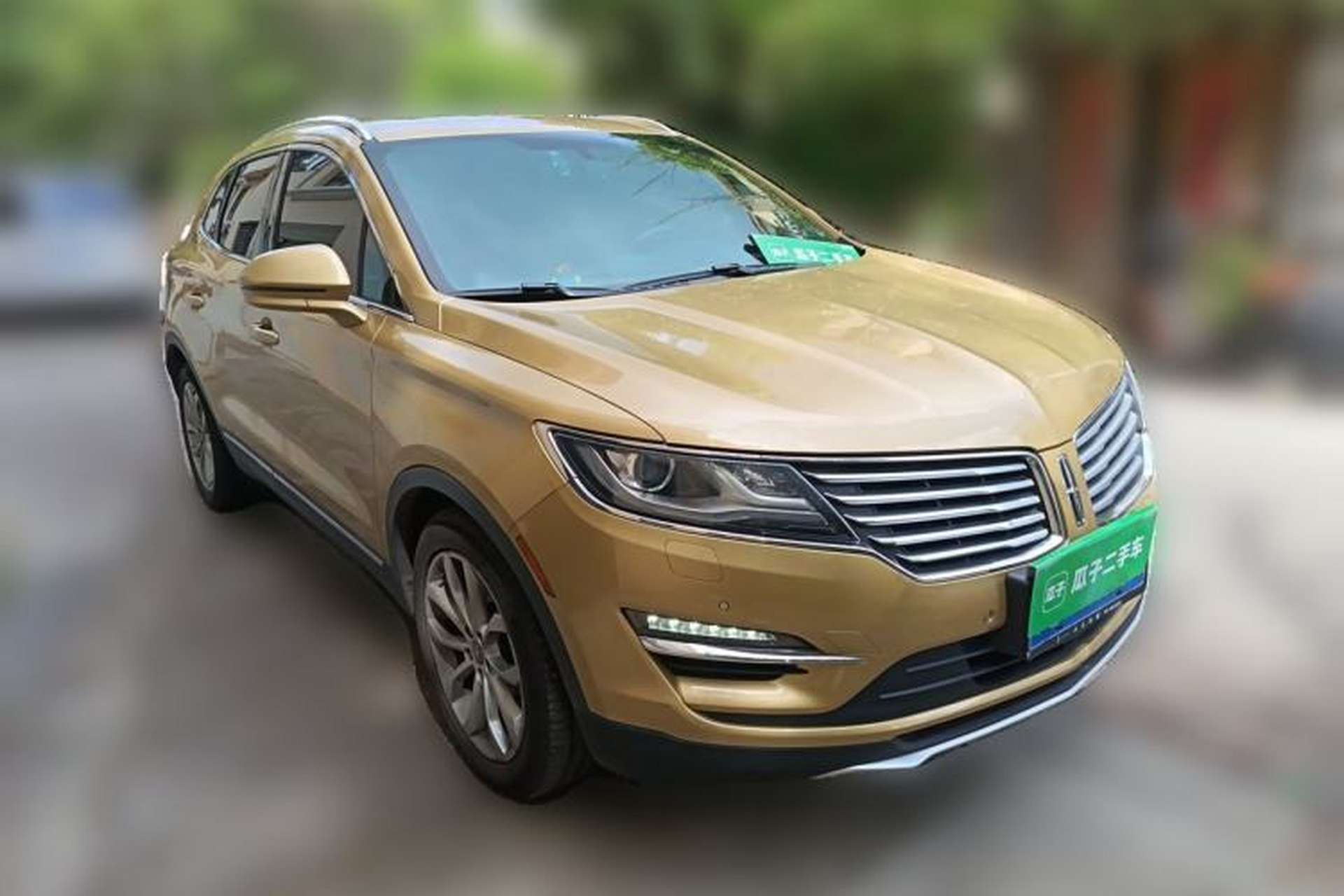 Used Lincoln MKC 2014 2.0T Two-Wheel-Drive Luxury Edition Front Right 45 Deg
