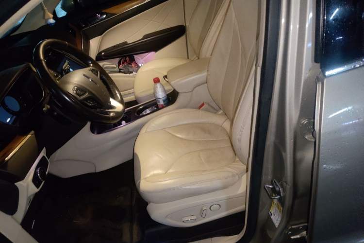 Used Lincoln MKC 2014 2.0T Two-Wheel-Drive Luxury Edition Left Front Seat