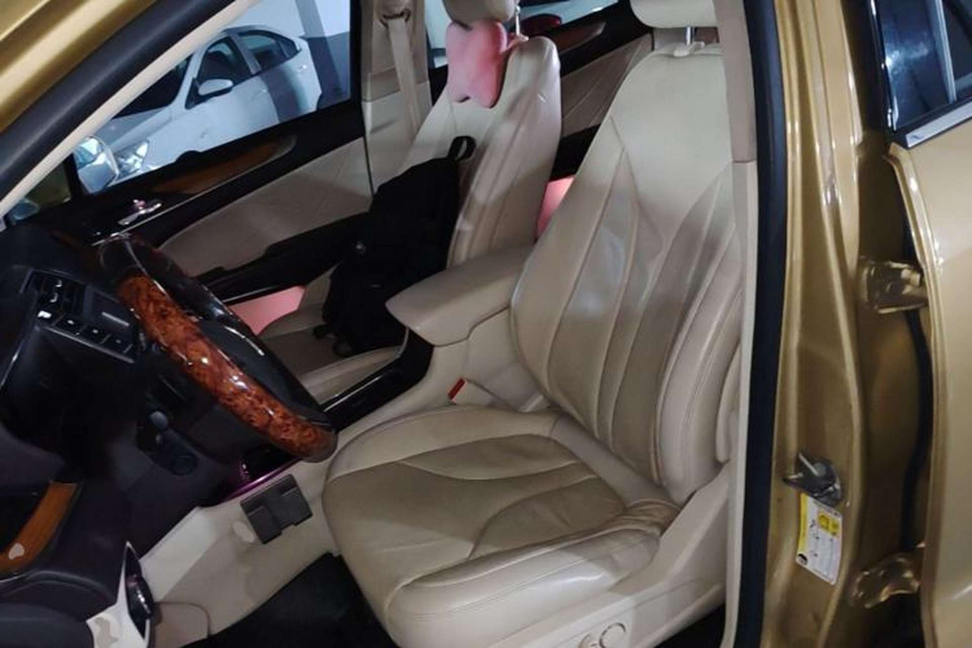 Used Lincoln MKC 2014 2.0T Two-Wheel-Drive Luxury Edition Left Front Seat