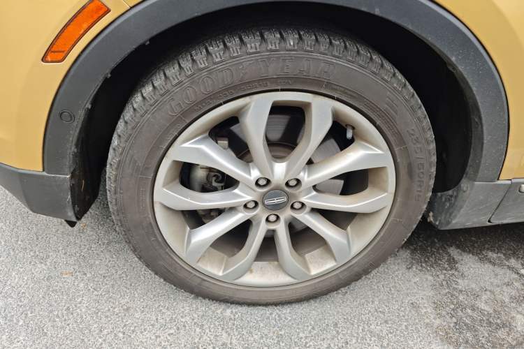 Used Lincoln MKC 2014 2.0T Two-Wheel-Drive Luxury Edition Left Front Wheel Hub