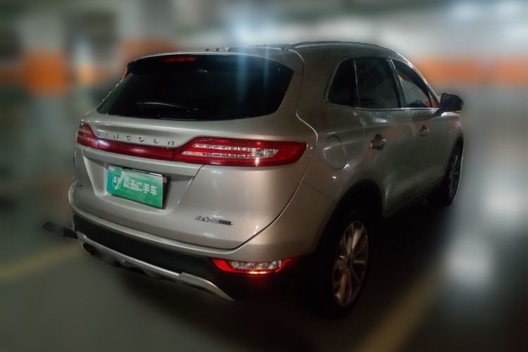 Used Lincoln MKC 2014 2.0T Two-Wheel-Drive Luxury Edition Rear Right 45 Deg