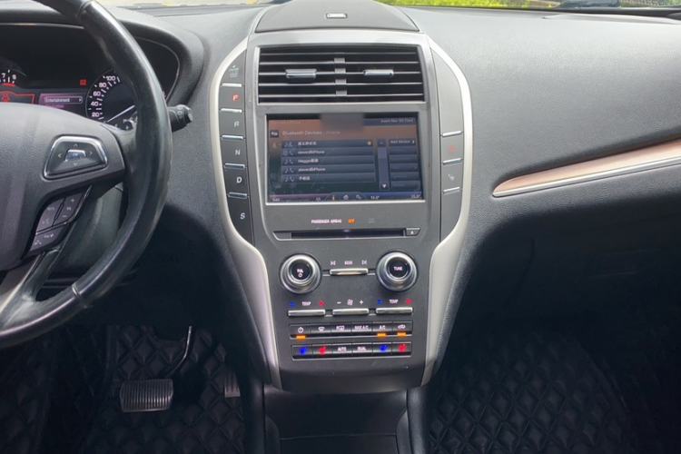 Used Lincoln MKC 2016 2.0T Two-Wheel Drive Luxury Edition Audio And AC Panel