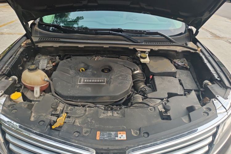 Used Lincoln MKC 2016 2.0T Four-Wheel Drive Luxury Edition Engine Bay