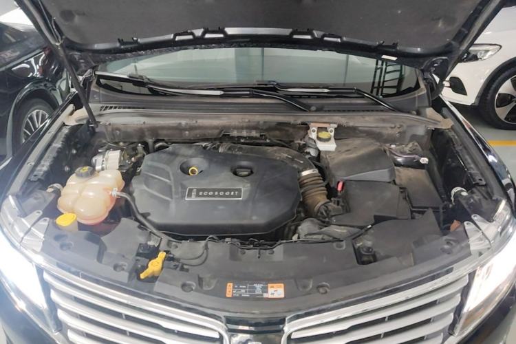 Used Lincoln MKC 2016 2.0T Two-Wheel Drive Luxury Edition Engine Bay